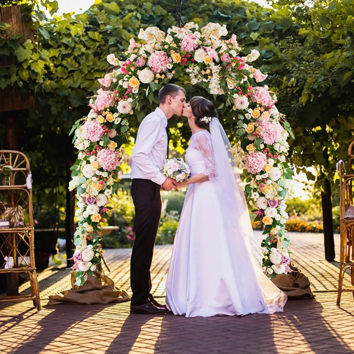 8' Steel Gothic Steel Rose Arch - Image 8